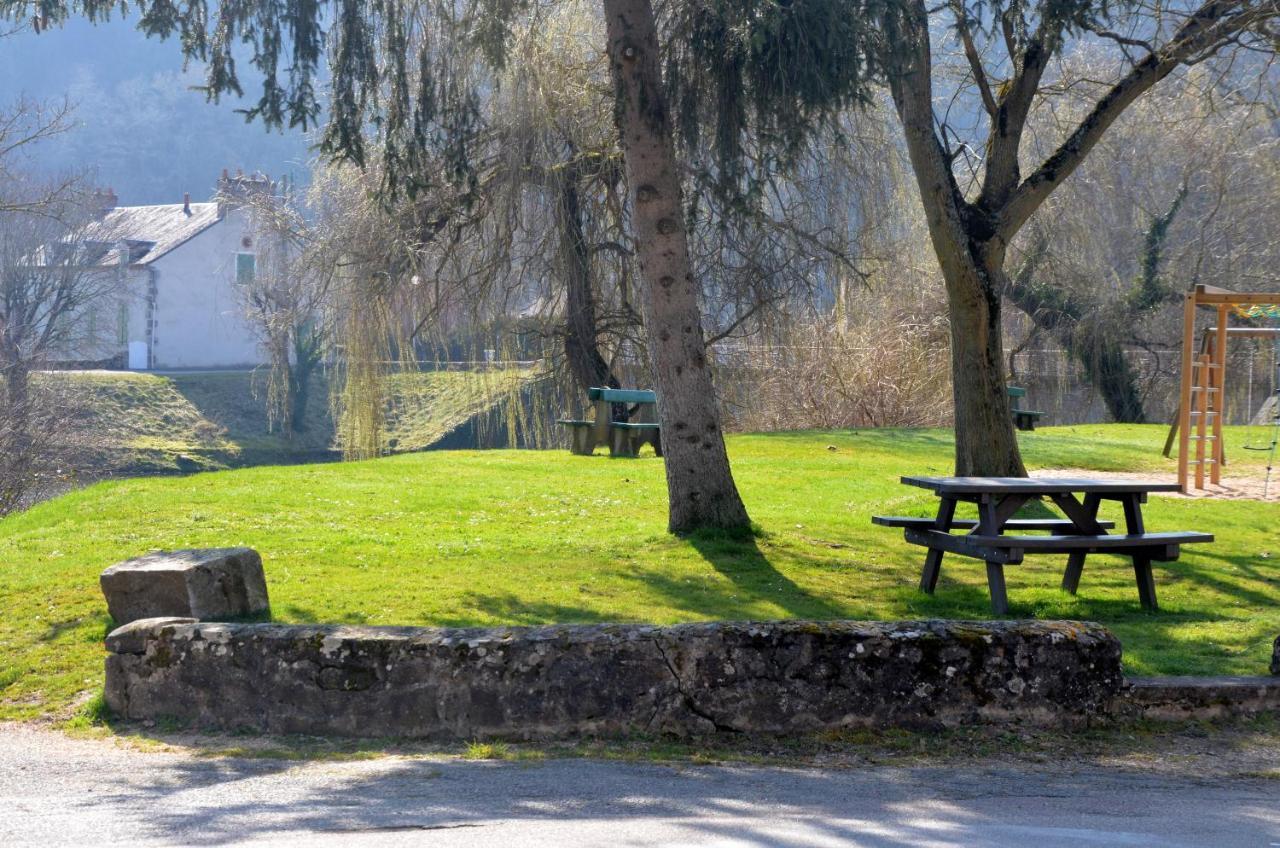 Gite Au Bord De L'Eau Jusqu'A 8 Personnes Chambon-sur-Voueize 외부 사진